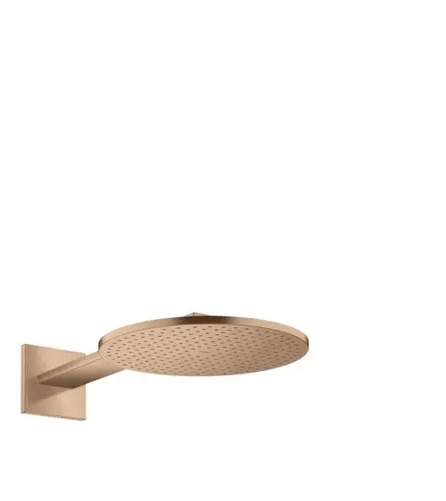 Kopfbrause in brushed red gold, montiert an einem kurzen Arm, mit gleichmäßiger Düsenanordnung, von der Marke AXOR.